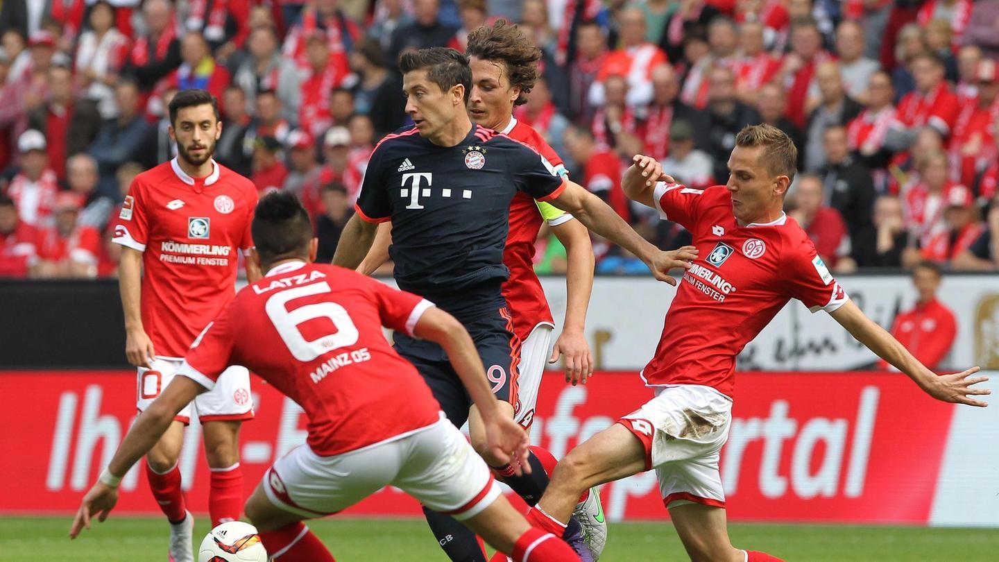 历史上中锋20分+10助攻场次：约基奇165次断档领跑