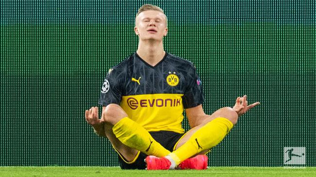 诺伊尔：乌尔比希一定会接替我的位置；我想慢慢考虑未来