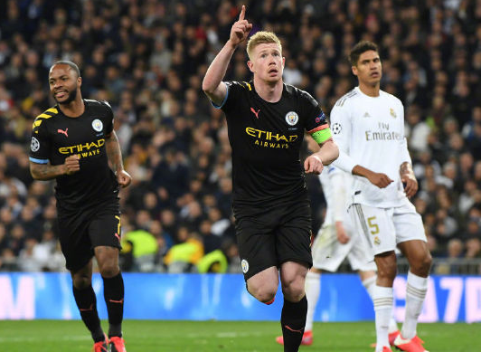 足球世界杯倒计时100天，全球球迷热情高涨（距足球世界杯开幕仅百日，全球球迷激情高涨）