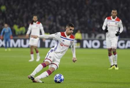 曼联瞄准马赛新星巴科拉：格林伍德复仇之旅（曼联欲签马赛新星巴科拉，格林伍德开启复仇征程）