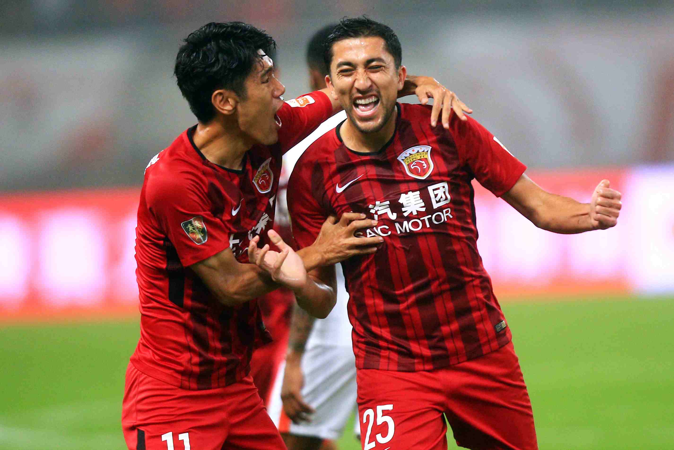 东体谈中超外援名额调整：足协、中足联应多听听俱乐部的意见（东体评中超外援名额调整：足协与中足联应更多听取俱乐部意见）