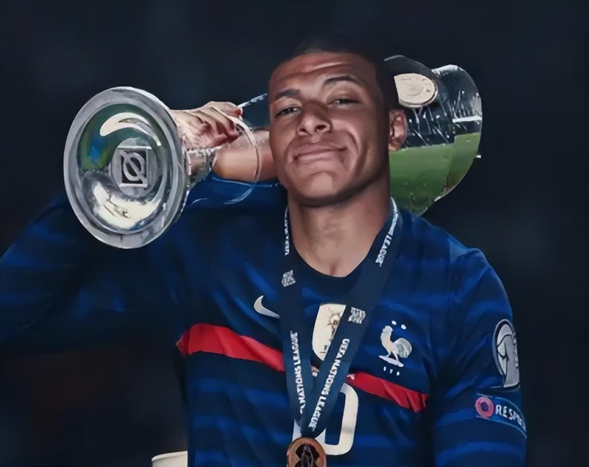 莫雷托：热刺和纽卡考察小斯坦科维奇，国米对球员保持着关注