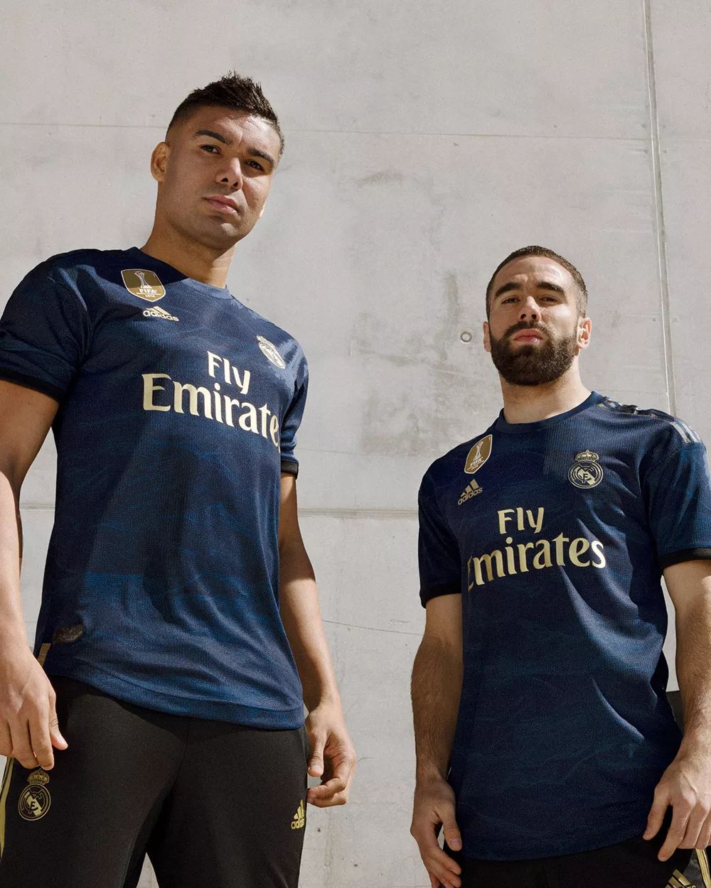 1-1！1-3！利物浦不胜+切尔西爆冷，阿森纳5分领跑，英超2强争冠（1-1与1-3齐现：利物浦无胜、切尔西爆冷，阿森纳领跑5分，英超两强争冠）