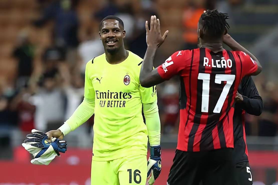 记者：阿莫林组建新的领导小组，包括B费、马奎尔、利马等人