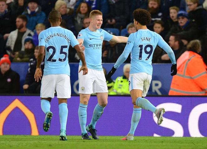 美记：库里距离复出还有一段时间，这次客场之旅可能看不到他