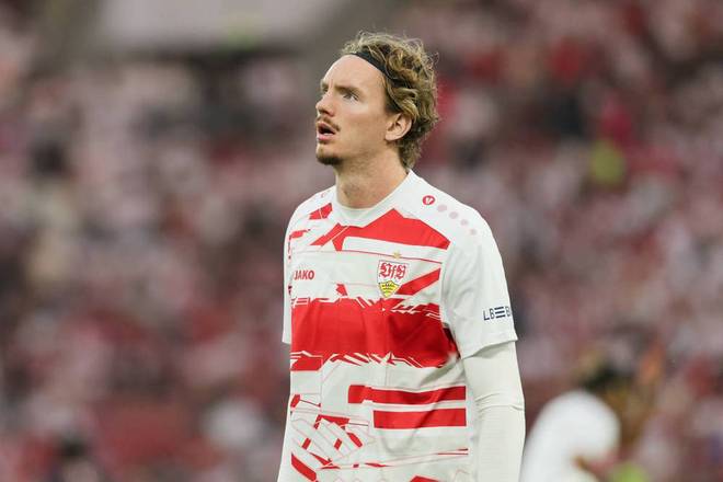 杜兰特关键补篮逆转比赛