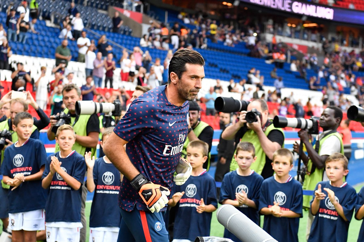 斯通斯伤情未明，曼城欧冠遭遇防线轮换危机