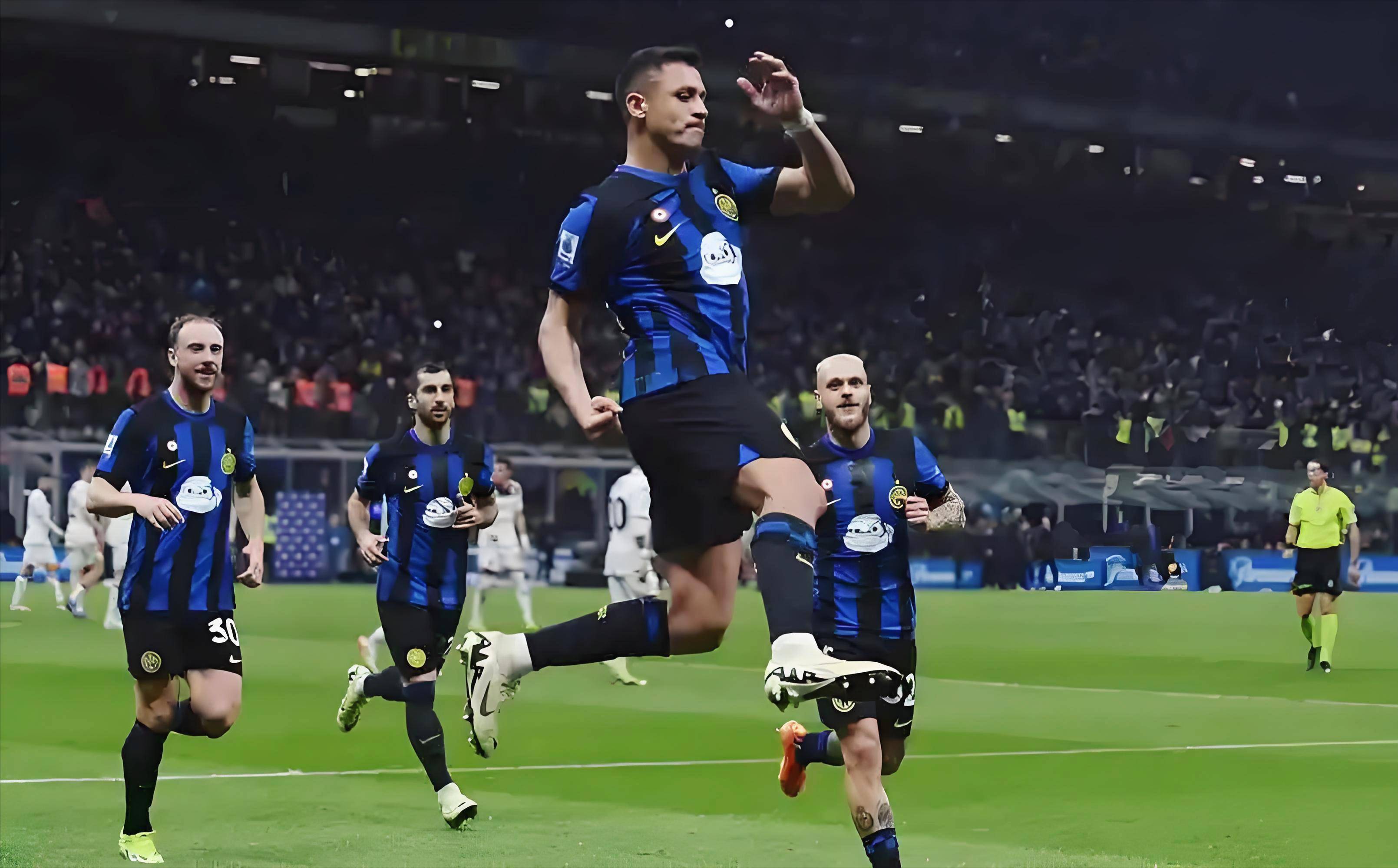 ATP以辛卡强强对话结束2025赛季，辛纳一战追平六位网坛传奇纪录