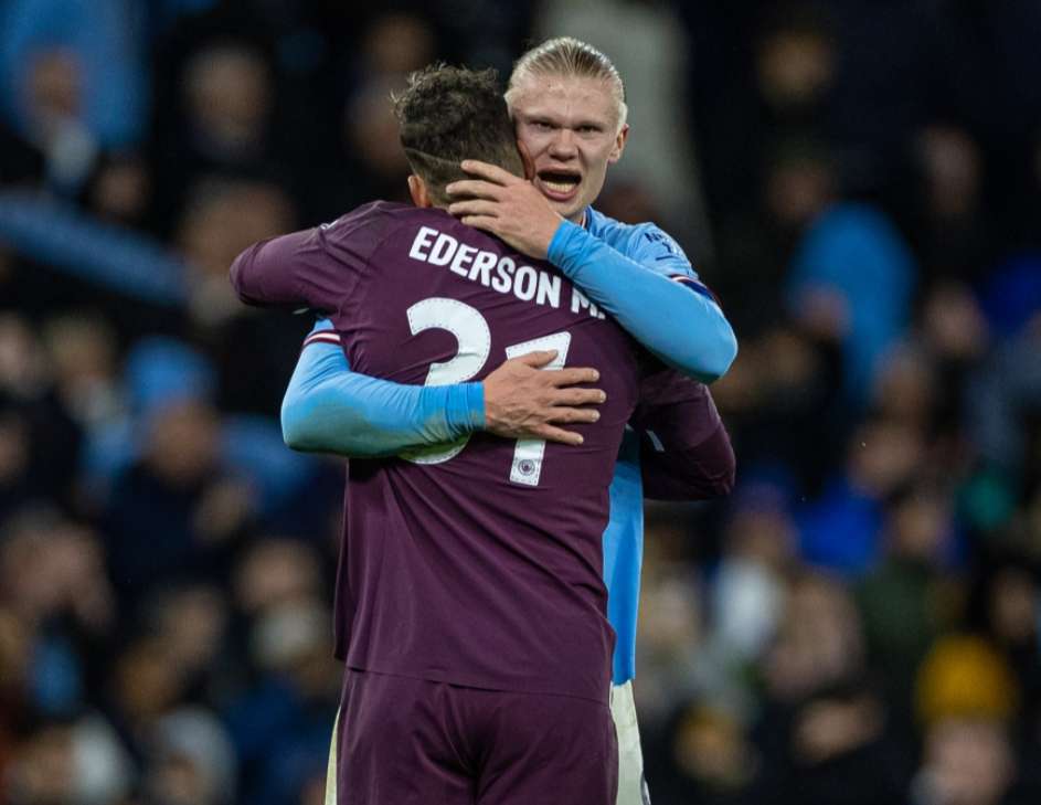 罗马诺：莱万不在迈阿密国际2026年的引援候选名单中（罗马诺：莱万未列入迈阿密国际2026年引援名单）