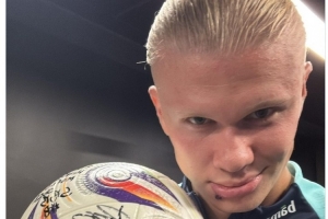 彩民3千元买曼城平揽1.7万不算啥？还有更神的!（彩民用3000博曼城平赢1.7万不稀奇？后面还有更猛的！）