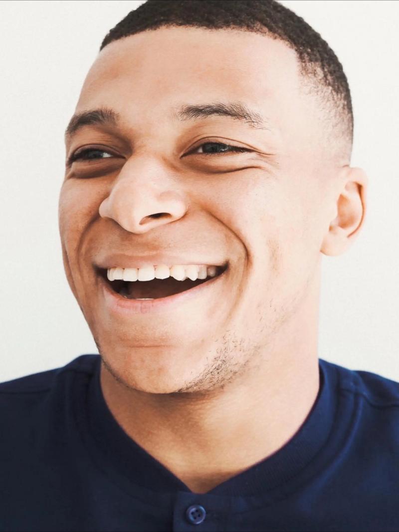 埃贝尔：戴维斯复出值得庆祝，格纳布里续约进展非常顺利