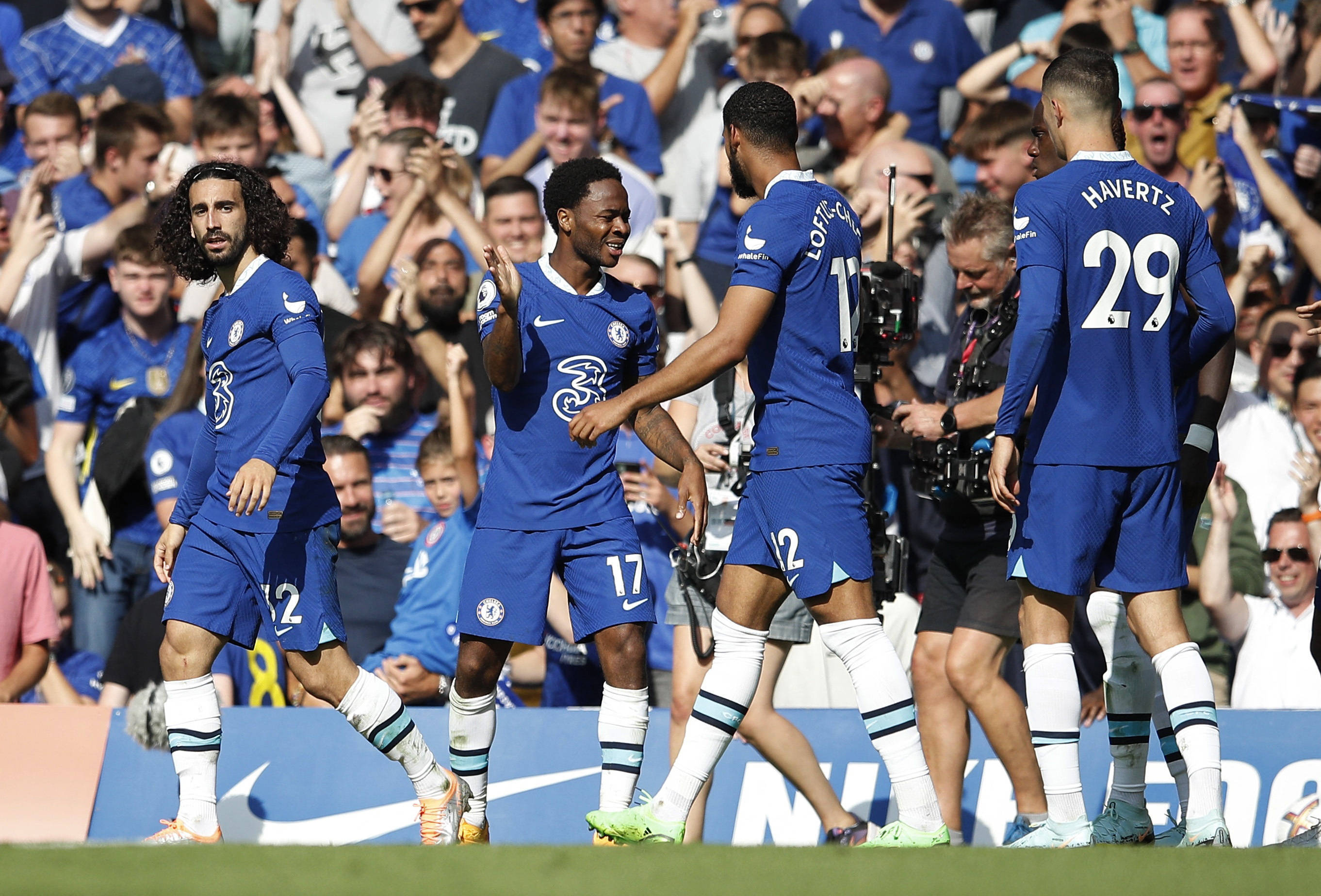 势不可挡！阿森纳在欧冠联赛阶段豪取8连胜，得失球24-2（阿森纳欧冠势头正盛：8连胜，24比2碾压对手）